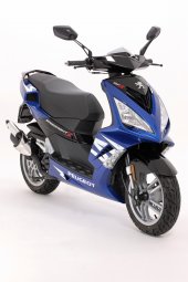 2010 Peugeot Speedfight  3 photo